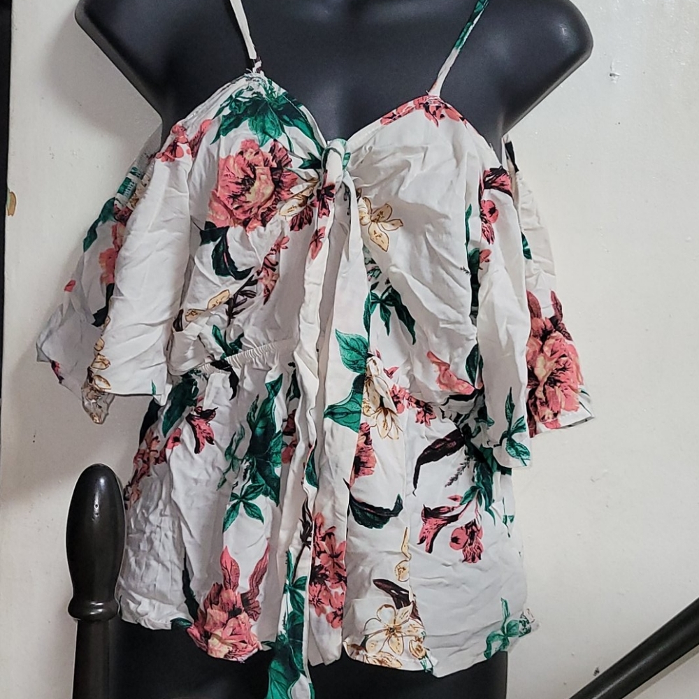 AZ OFF SHOULDER BLOUSE